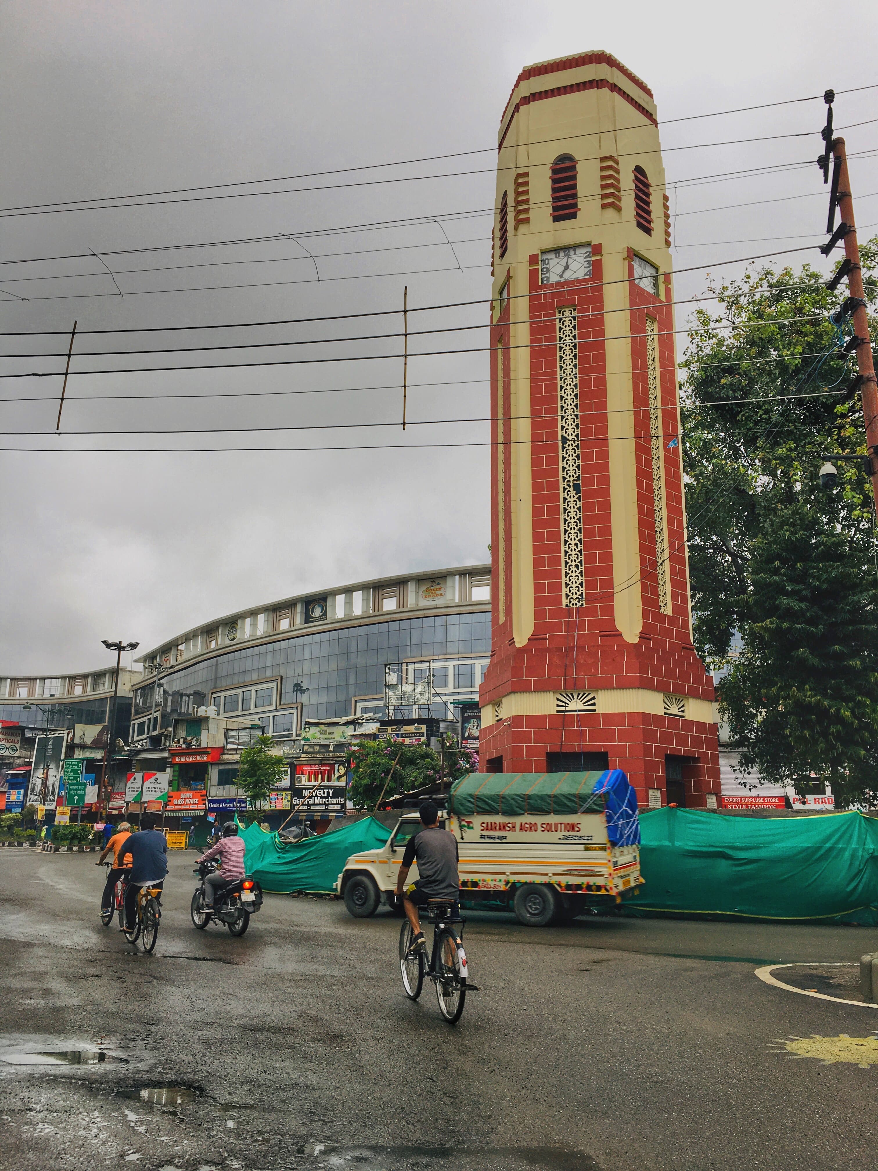 Dehradun travel — Gateway city to Garhwal with caves, temples, food spots, and hill drives.